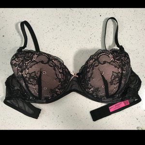 32D Betsey Johnson Pink/Black Lace Bra